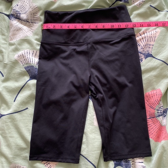 H&M - Biker Shorts - Size Small - Picture 7 of 7